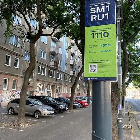 Urban Jungle By Zoom Lägenhet Bratislava